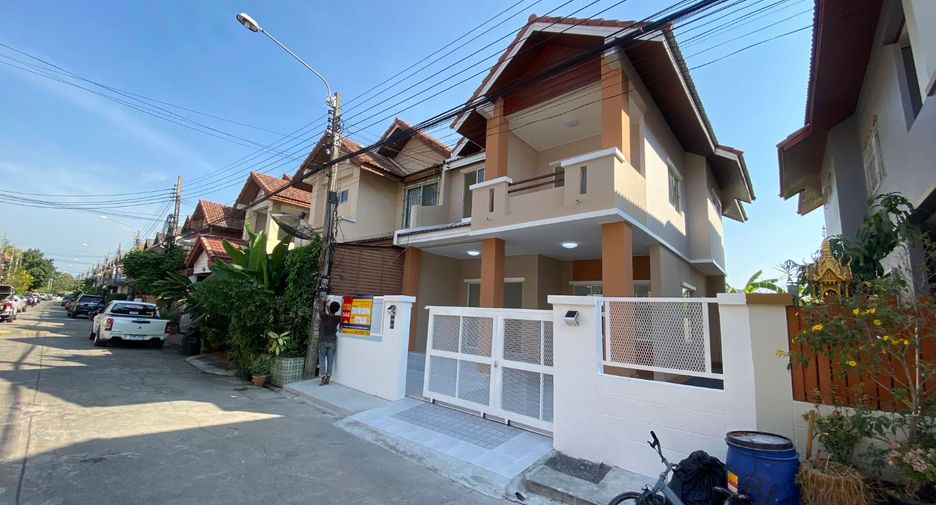 For sale 3 bedrooms house in Bang Khen, Bangkok