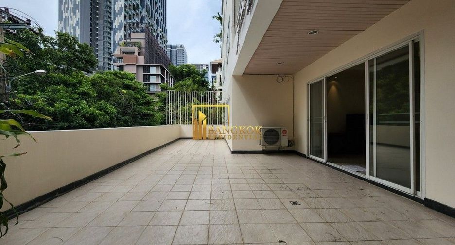 For rent 3 ベッドルーム apartment in Sathon, Bangkok