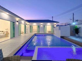 For sale 5 bedrooms villa in Bang Lamung, Chonburi