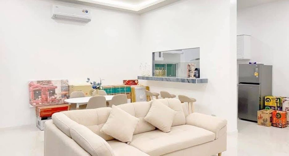 For sale 5 bedrooms villa in Bang Lamung, Chonburi