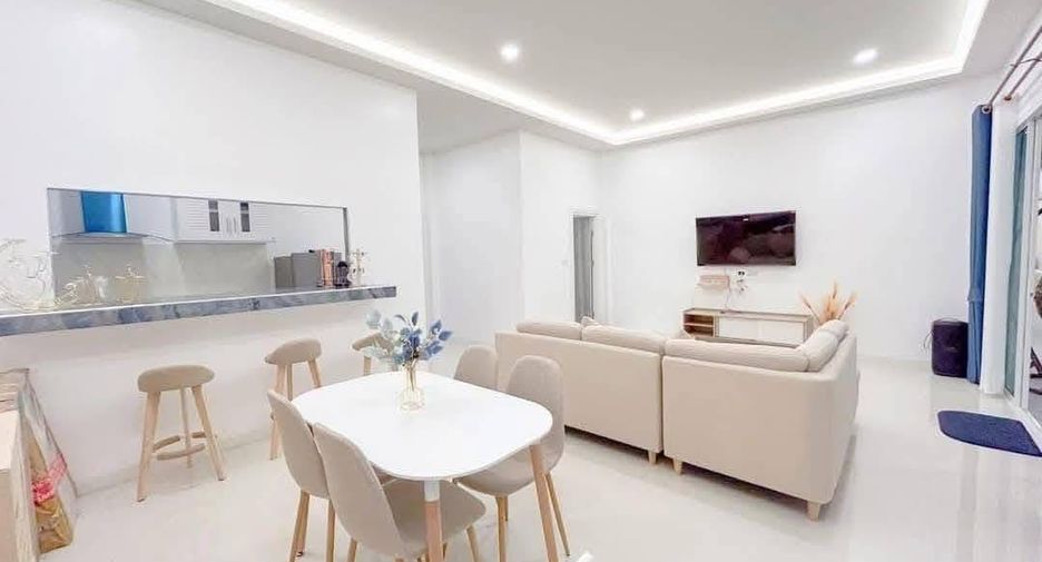 For sale 5 bedrooms villa in Bang Lamung, Chonburi