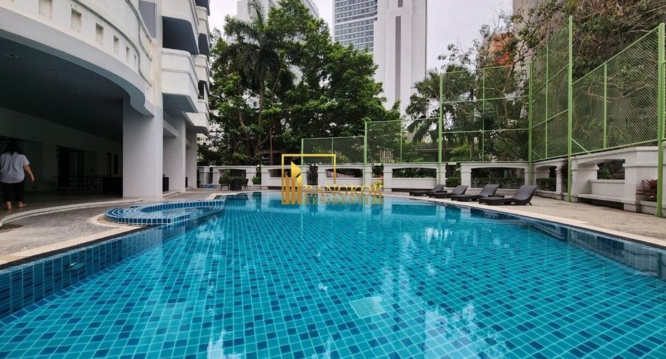 出租 4 卧室 公寓式住宅 在 Khlong Toei, 曼谷