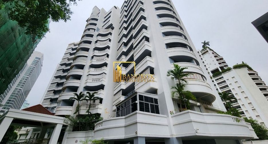 出租 4 卧室 公寓式住宅 在 Khlong Toei, 曼谷