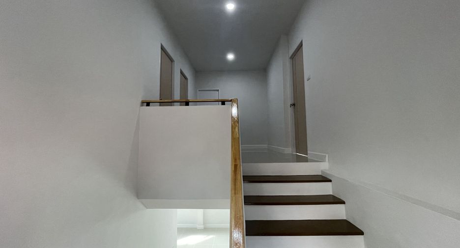 Haus zum Kauf mit 3 Zimmer in Bang Khun Thian, Bangkok