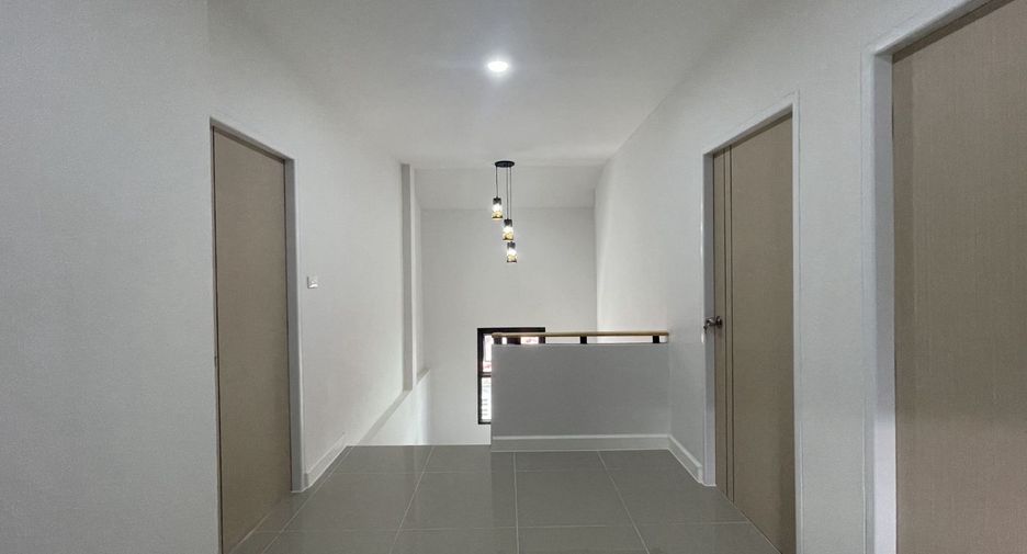 Haus zum Kauf mit 3 Zimmer in Bang Khun Thian, Bangkok