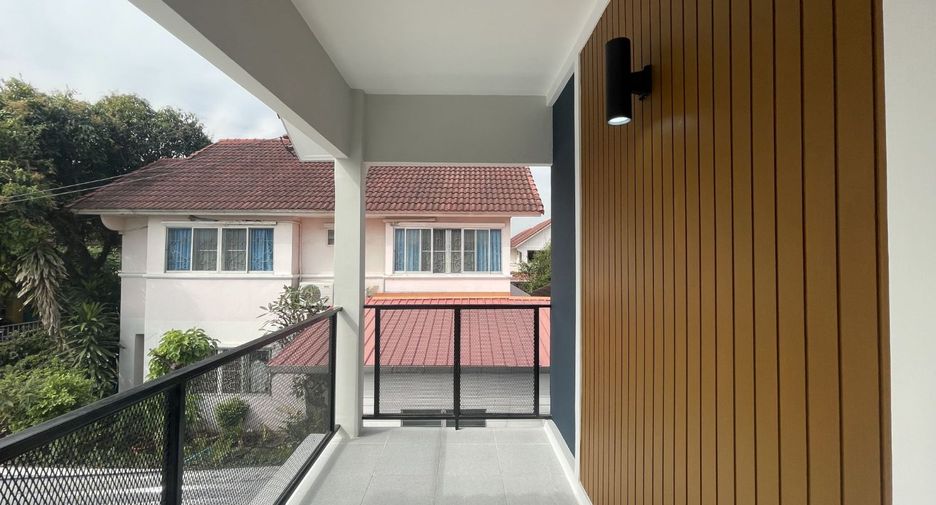 Haus zum Kauf mit 3 Zimmer in Bang Khun Thian, Bangkok