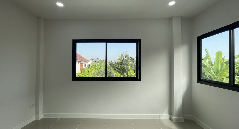 Haus zum Kauf mit 3 Zimmer in Bang Khun Thian, Bangkok