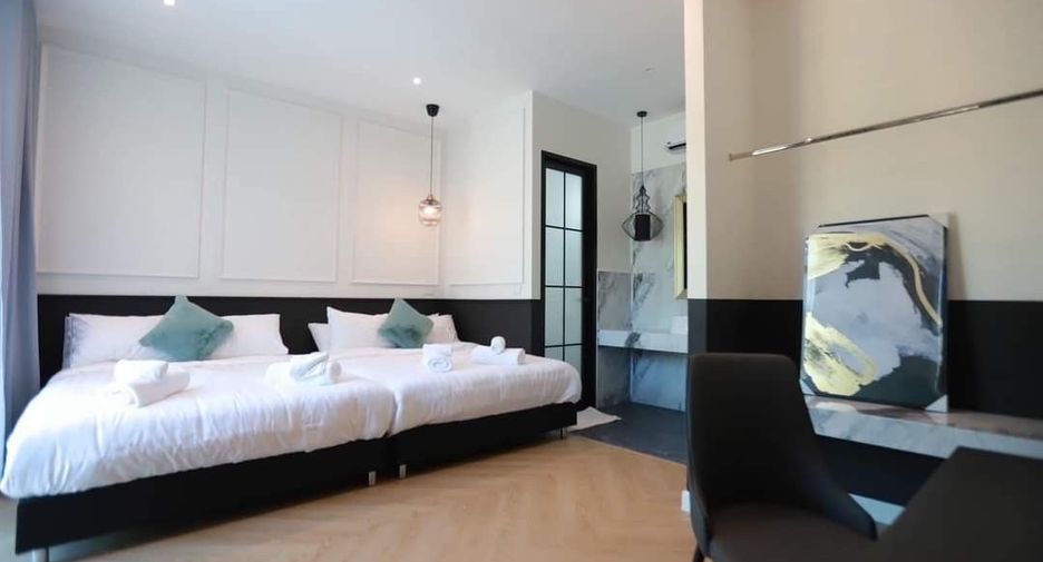 For sale 5 ベッドルーム villa in Sattahip, Chonburi