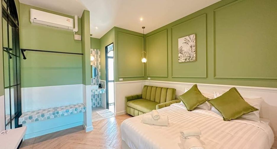 For sale 5 ベッドルーム villa in Sattahip, Chonburi