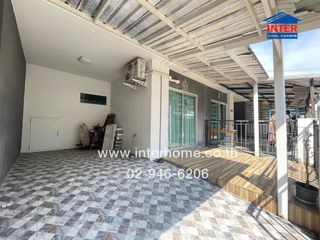 For sale 3 bed townhouse in Bang Khae, Bangkok