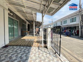 For sale 3 bed townhouse in Bang Khae, Bangkok