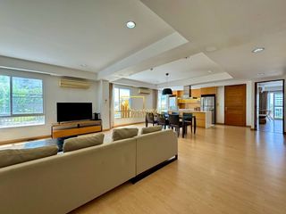 For rent 3 bedrooms apartment in Watthana, Bangkok