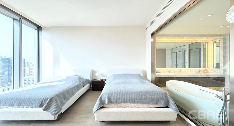 For sale 3 bedrooms condo in Pathum Wan, Bangkok