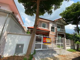 For sale 3 bedrooms house in Lat Krabang, Bangkok