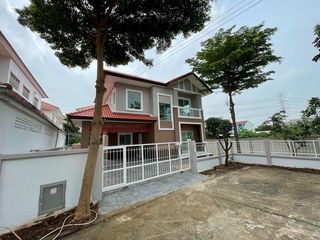 For sale 3 bedrooms house in Lat Krabang, Bangkok