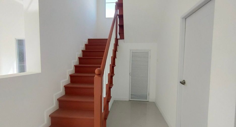 For sale 3 bedrooms house in Lat Krabang, Bangkok