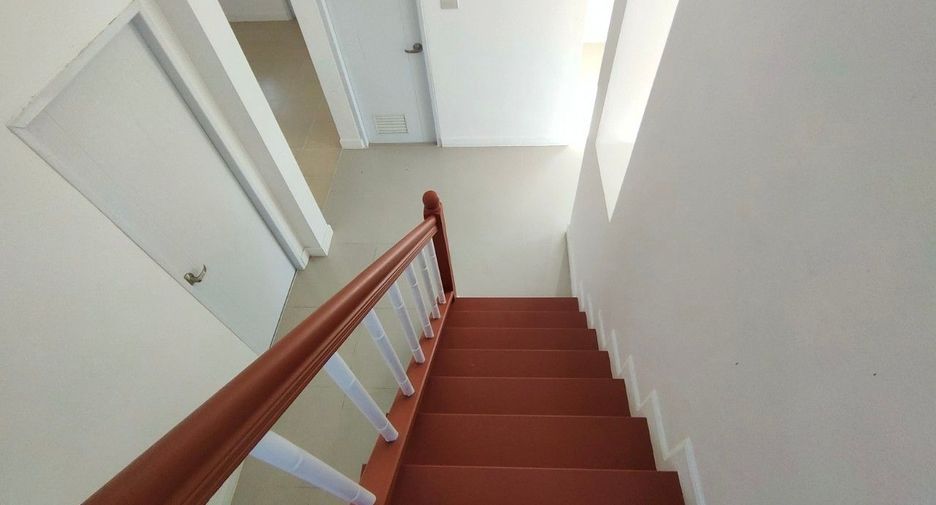 For sale 3 bedrooms house in Lat Krabang, Bangkok