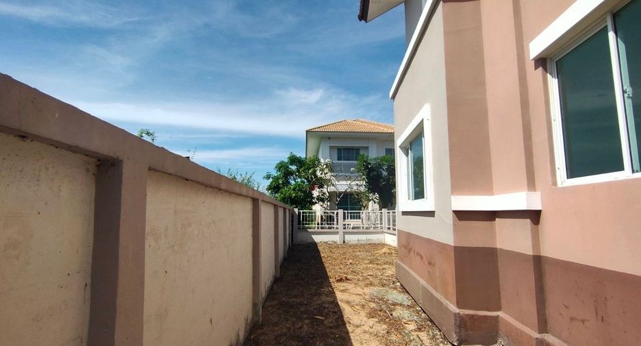 For sale 3 bedrooms house in Lat Krabang, Bangkok