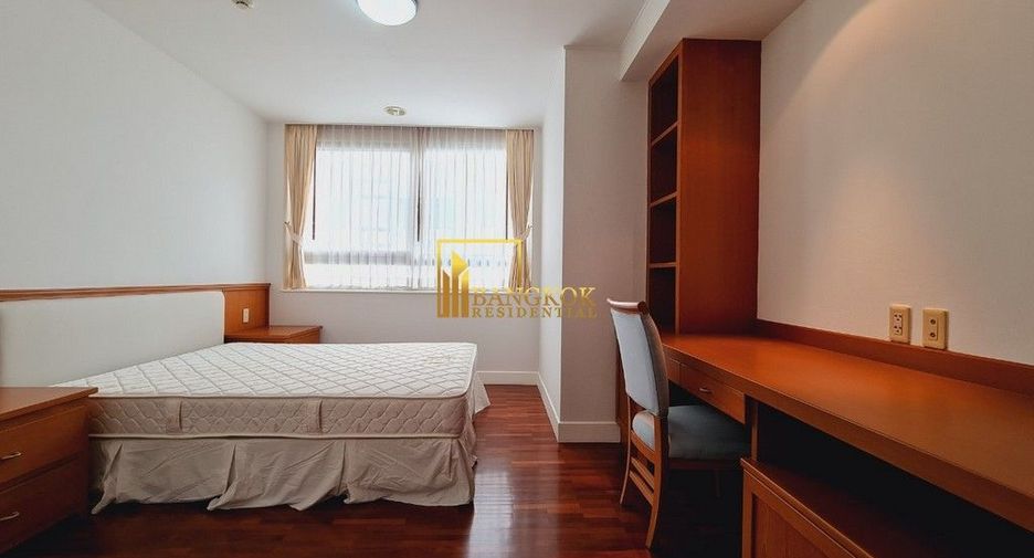 For rent 3 ベッドルーム apartment in Khlong Toei, Bangkok