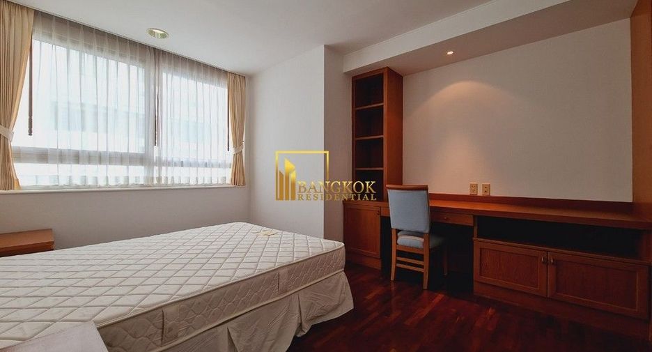 For rent 3 ベッドルーム apartment in Khlong Toei, Bangkok