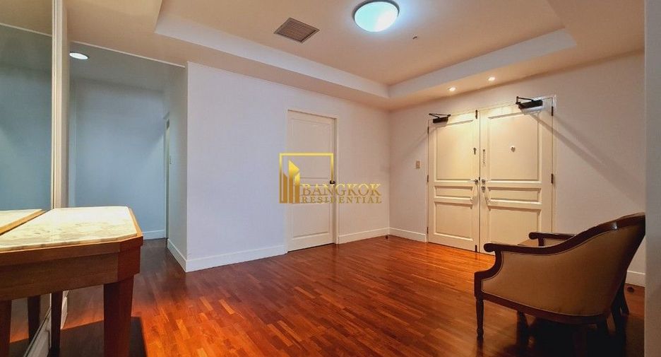 For rent 3 ベッドルーム apartment in Khlong Toei, Bangkok