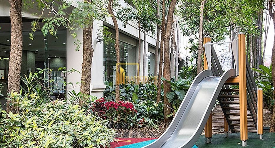 For rent 3 ベッドルーム apartment in Khlong Toei, Bangkok