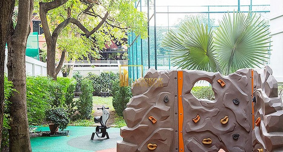 For rent 3 ベッドルーム apartment in Khlong Toei, Bangkok