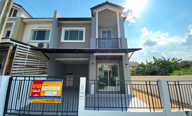 For sale 2 bedrooms townhouse in Lat Krabang, Bangkok