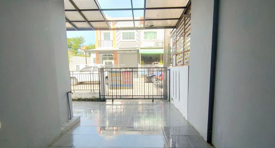 For sale 2 bedrooms townhouse in Lat Krabang, Bangkok