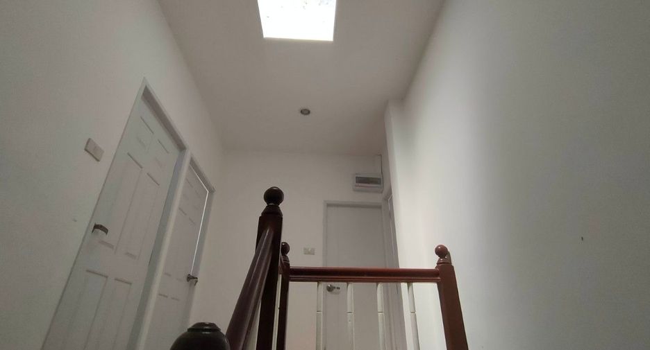 For sale 2 bedrooms townhouse in Lat Krabang, Bangkok