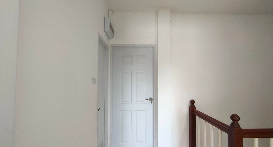 For sale 2 bedrooms townhouse in Lat Krabang, Bangkok