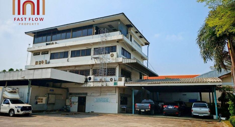 À vendre local commercial à Kamphaeng Saen, Nakhon Pathom