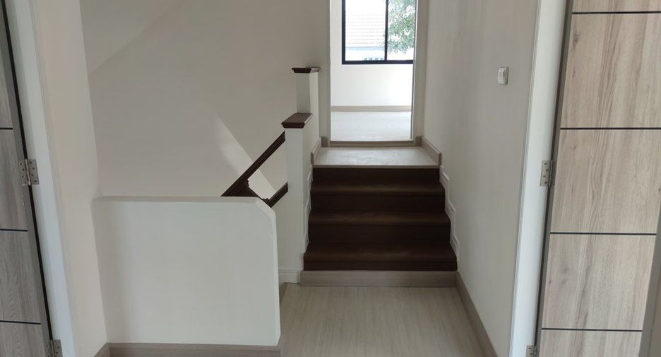 Haus zum Kauf mit 3 Zimmer in Bang Khun Thian, Bangkok
