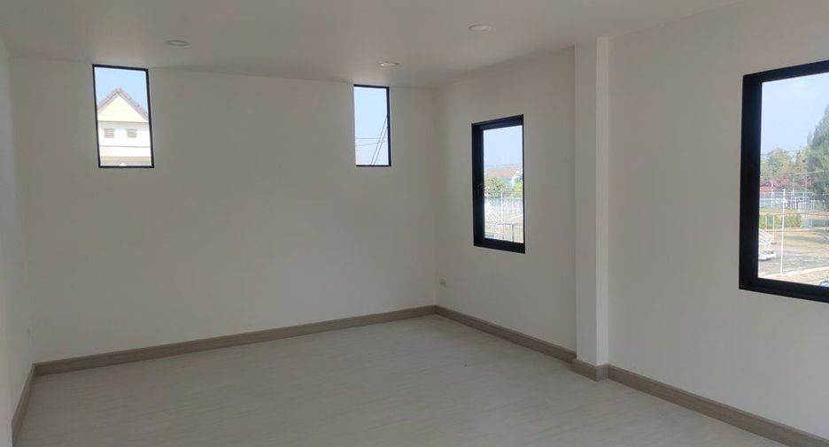 Haus zum Kauf mit 3 Zimmer in Bang Khun Thian, Bangkok