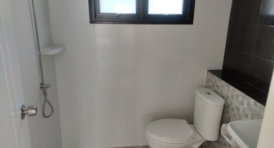 Haus zum Kauf mit 3 Zimmer in Bang Khun Thian, Bangkok