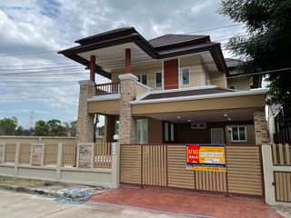 出售 3 卧室 独立屋 在 Mueang Pathum Thani, Pathum Thani