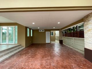 出售 3 卧室 独立屋 在 Mueang Pathum Thani, Pathum Thani