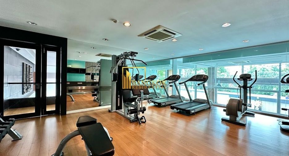 For rent 2 bedrooms condo in Watthana, Bangkok