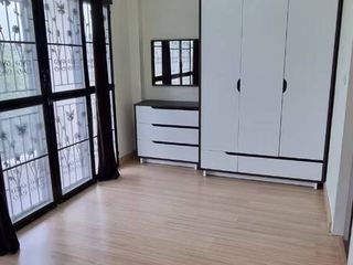 Haus zur Miete und zum Kauf mit 3 Zimmer in Bang Lamung, Chonburi