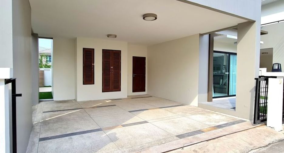 For rent 3 bed house in Si Racha, Chonburi