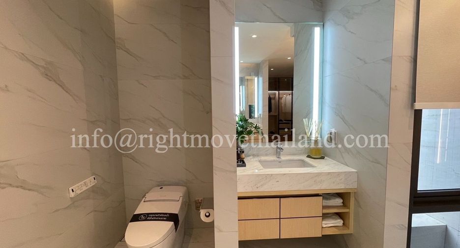 Haus zum Kauf mit 4 Zimmer in Suan Luang, Bangkok
