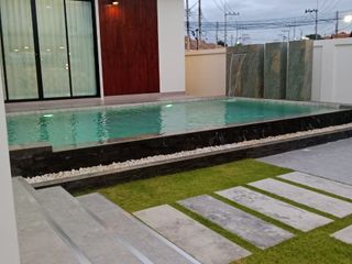 For sale 3 bedrooms villa in Bang Lamung, Chonburi