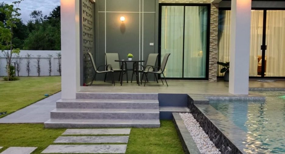 For sale 3 ベッドルーム villa in Bang Lamung, Chonburi