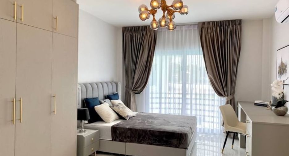 Villa zum Kauf mit 5 Zimmer in Bang Lamung, Chonburi