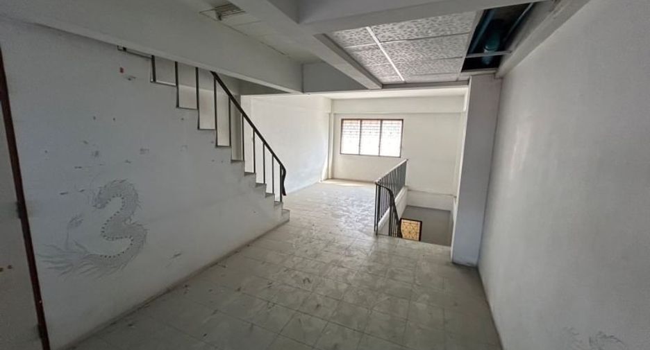 For sale 2 bedrooms retail Space in Mueang Chon Buri, Chonburi