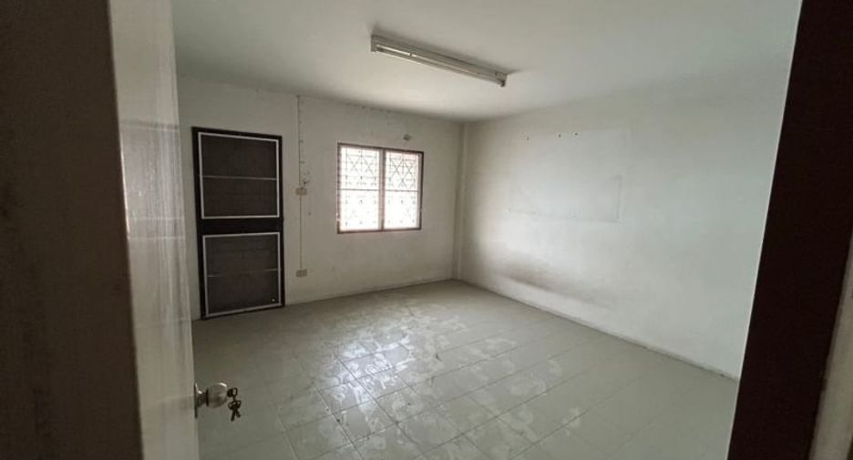 For sale 2 bedrooms retail Space in Mueang Chon Buri, Chonburi
