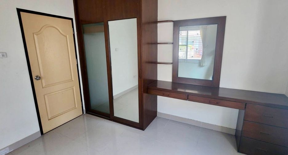 For sale 2 bedrooms house in Mueang Chachoengsao, Chachoengsao