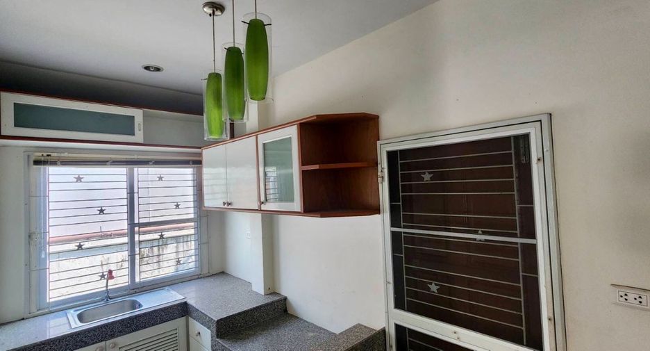 For sale 2 bedrooms house in Mueang Chachoengsao, Chachoengsao