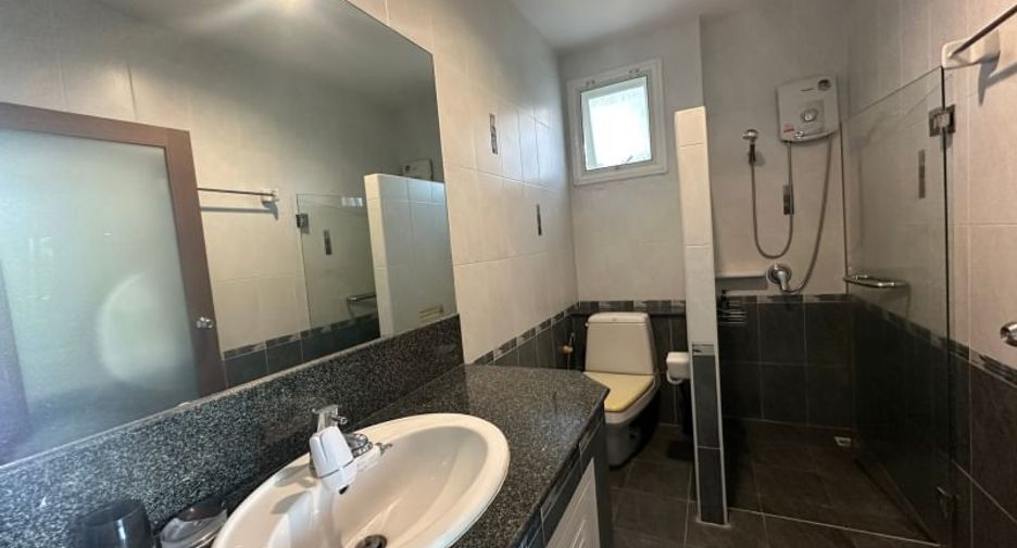 For rent 3 bedrooms house in Mueang Chon Buri, Chonburi