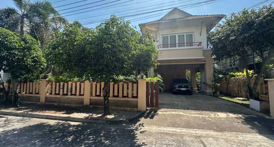 For rent 3 bedrooms house in Mueang Chon Buri, Chonburi
